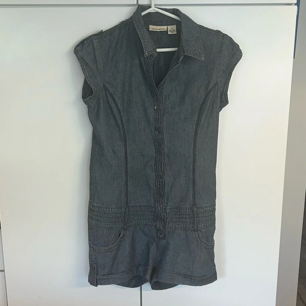 DKNY  Belted Denim Blue Romper, Size 28 - Picture 4 of 15
